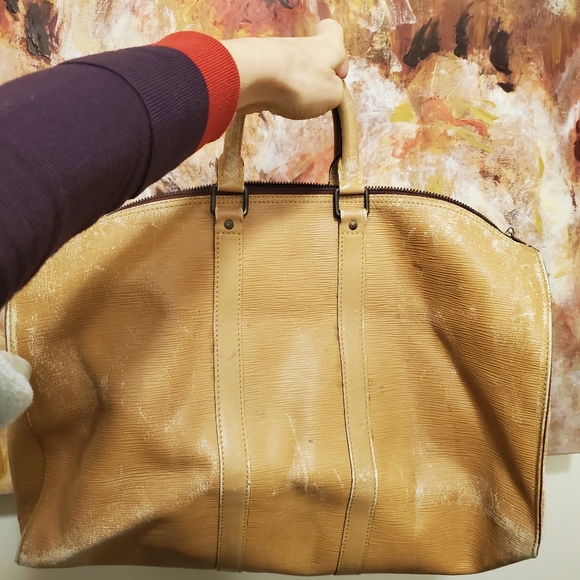 Authentic very large Louis Vuitton Epi distressed leather duffel - Picture 1 of 10